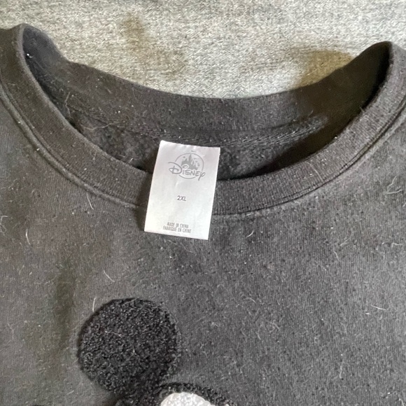 Mickey mouse canada sweater - Picture 3 of 3